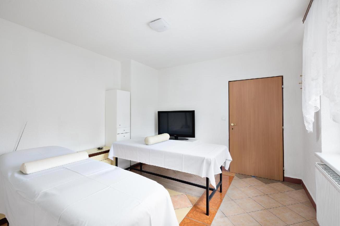 Wellness Club Villa Puclice Exterior foto